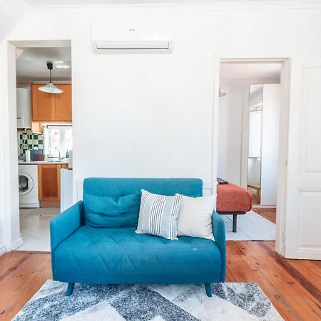 Beautiful House In Mouraria Lisbon