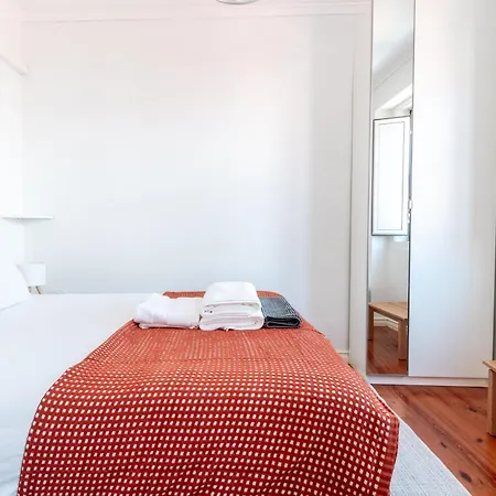 Beautiful House In Mouraria Apartment *