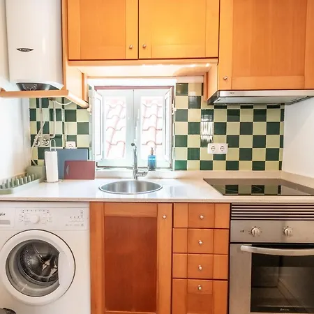 Beautiful House In Mouraria Apartment