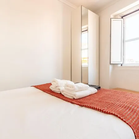 Beautiful House In Mouraria Apartment *